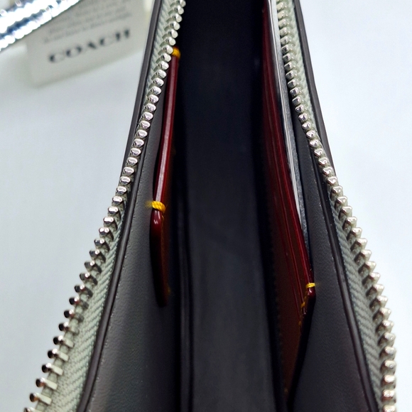 Platinum Coach Handbag - Picture 4 of 7